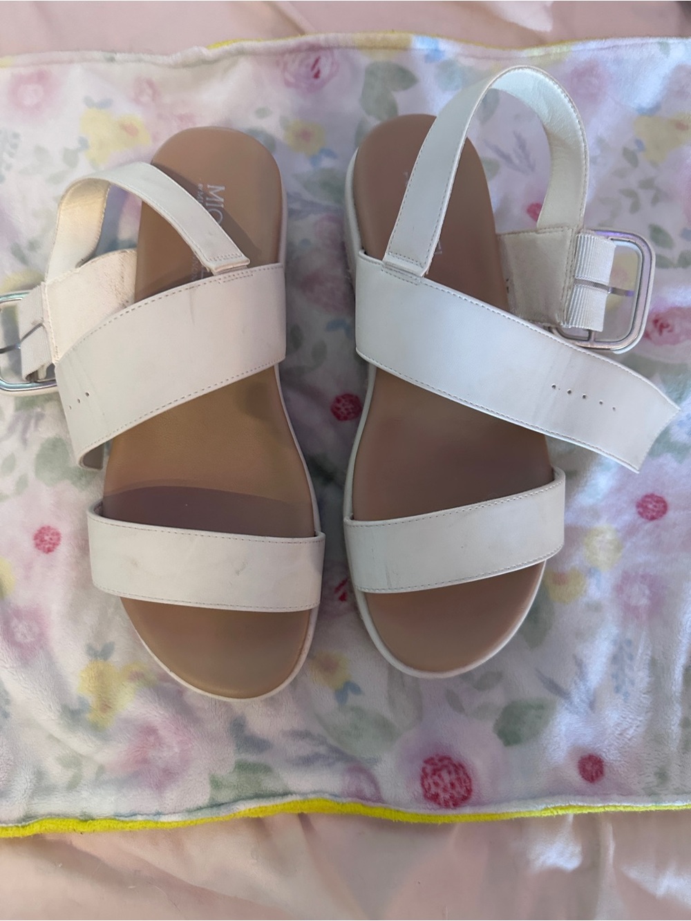 White Women's Leather Buckle Sandals